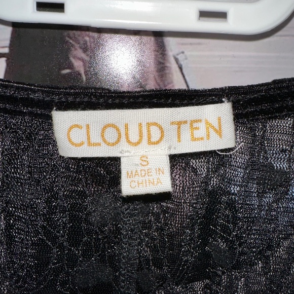 Mesh Heart Longsleeve Cropped Bustier Top - Picture 4 of 4